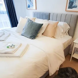 Lovely Flat In Kiln Close With Free Parking Apartment